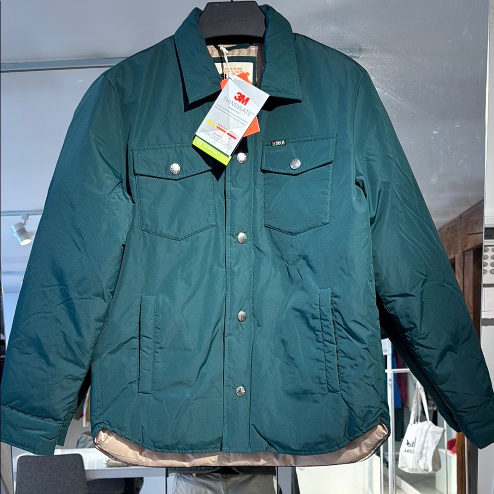Green Military Field Jacket with Utility Style and Relaxed Fit